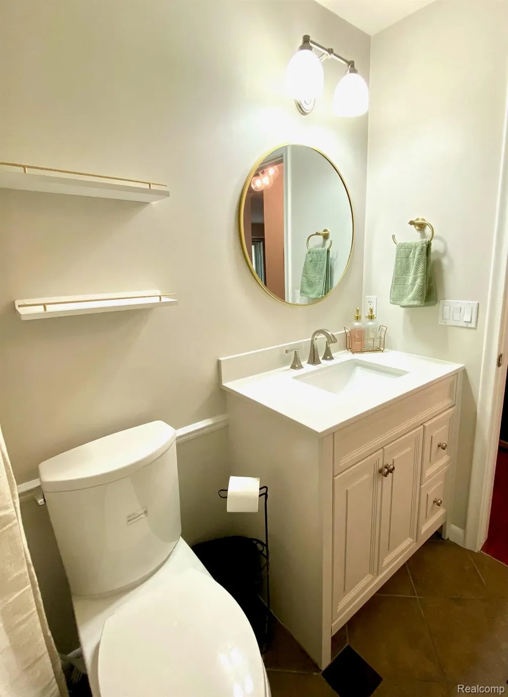 6160 Innkeepers Court #69 Meridian Charter Township, MI 48823