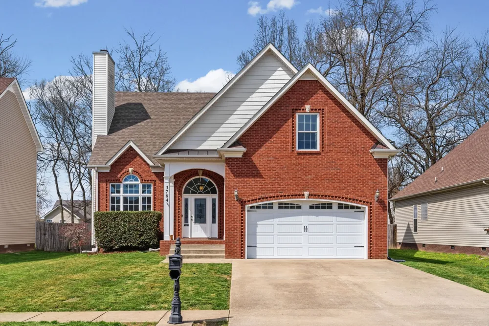 3764 Windmill Dr Clarksville, TN 37040