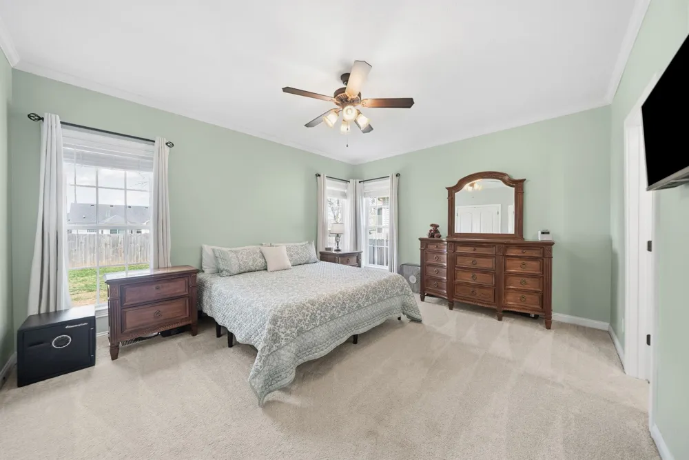 3764 Windmill Dr Clarksville, TN 37040