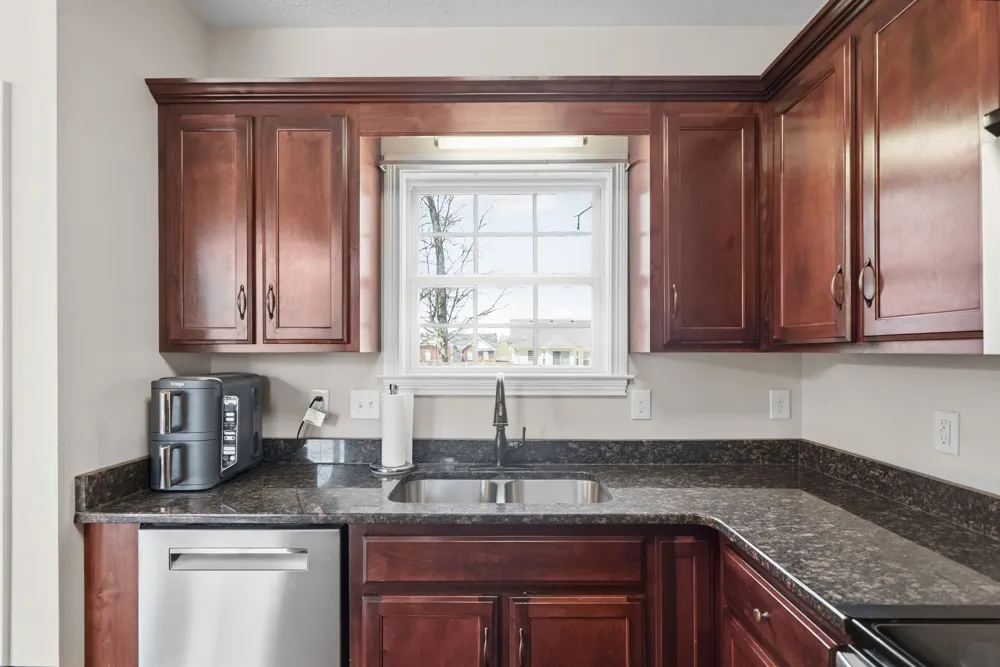 3764 Windmill Dr Clarksville, TN 37040