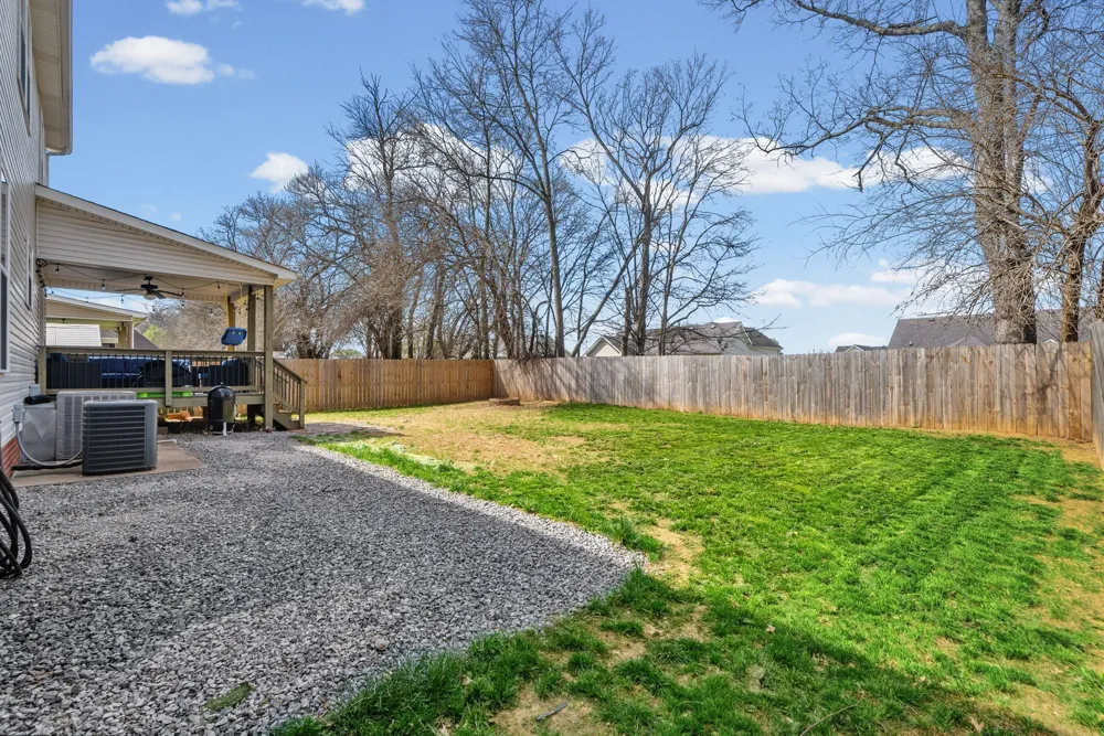 3764 Windmill Dr Clarksville, TN 37040