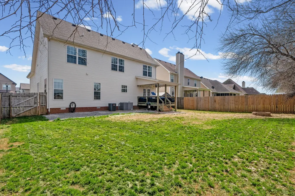 3764 Windmill Dr Clarksville, TN 37040