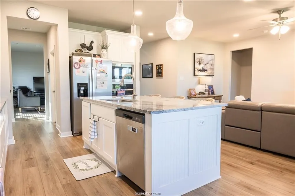 4130 Vintage Estates Court Bryan, TX 77808