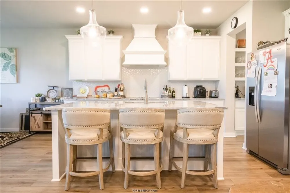 4130 Vintage Estates Court Bryan, TX 77808
