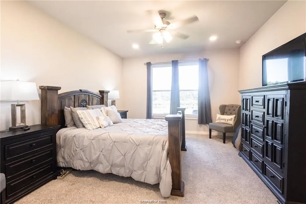4130 Vintage Estates Court Bryan, TX 77808