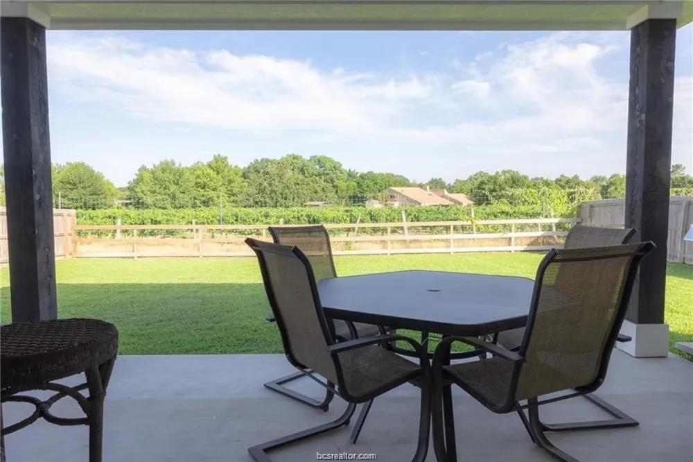 4130 Vintage Estates Court Bryan, TX 77808