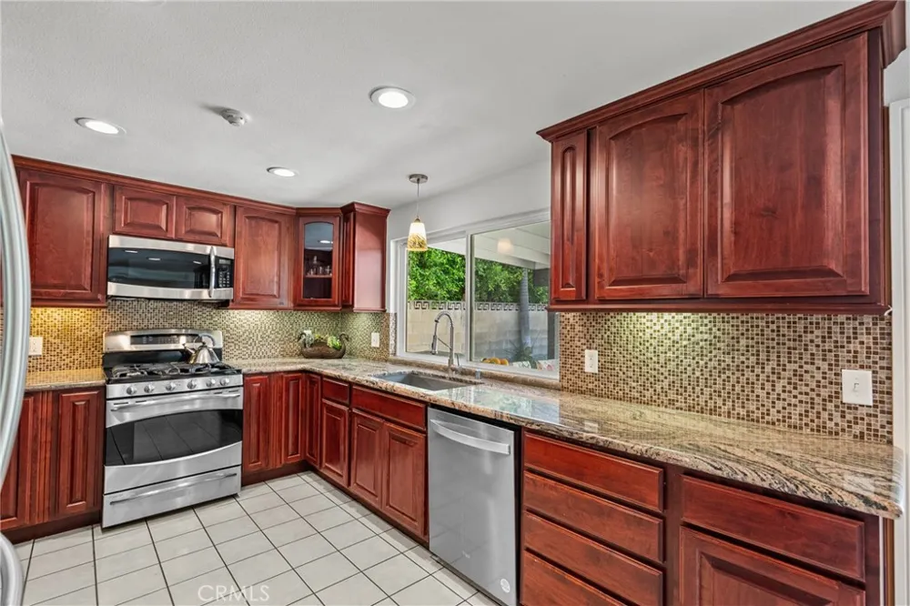9933 Nevada Chatsworth, CA 91311