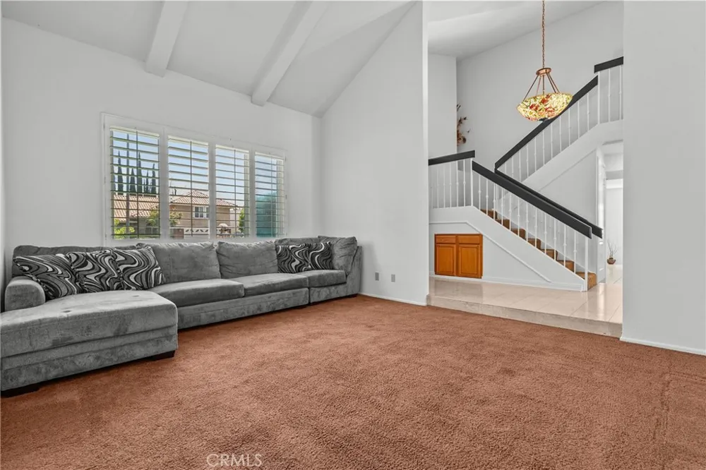 9933 Nevada Chatsworth, CA 91311