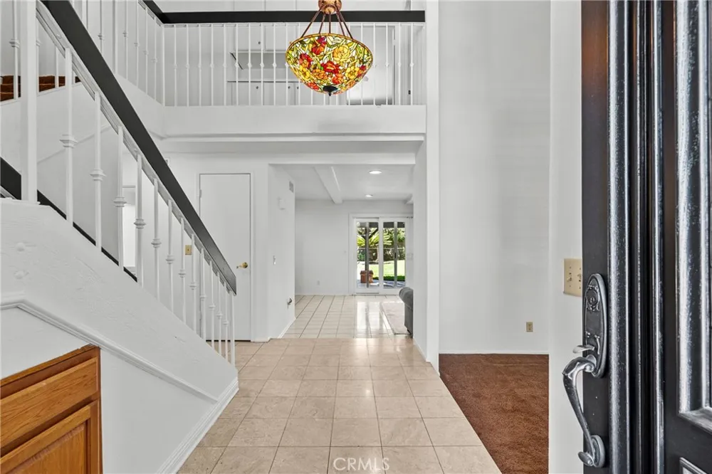 9933 Nevada Chatsworth, CA 91311