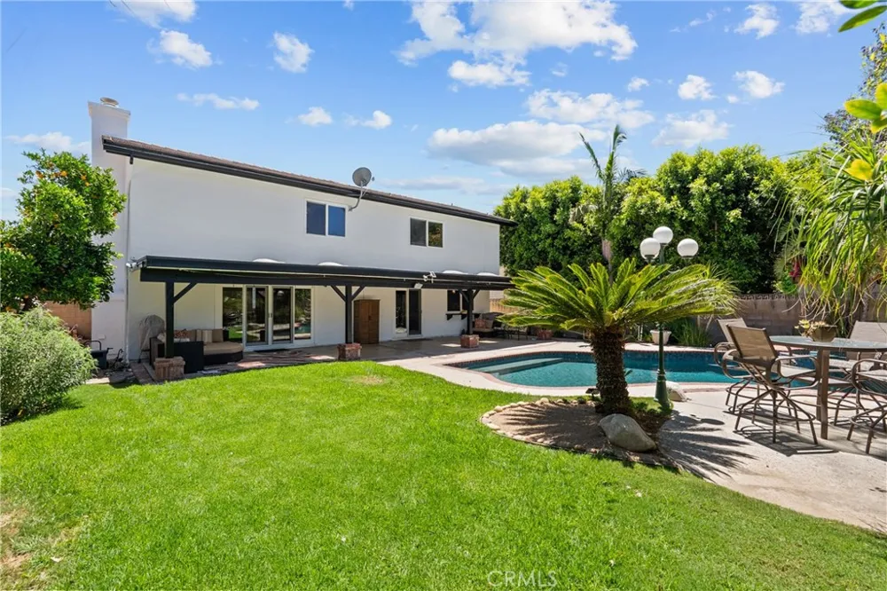 9933 Nevada Chatsworth, CA 91311