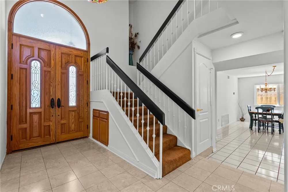 9933 Nevada Chatsworth, CA 91311
