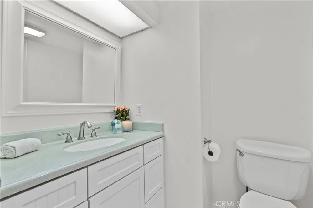 9933 Nevada Chatsworth, CA 91311