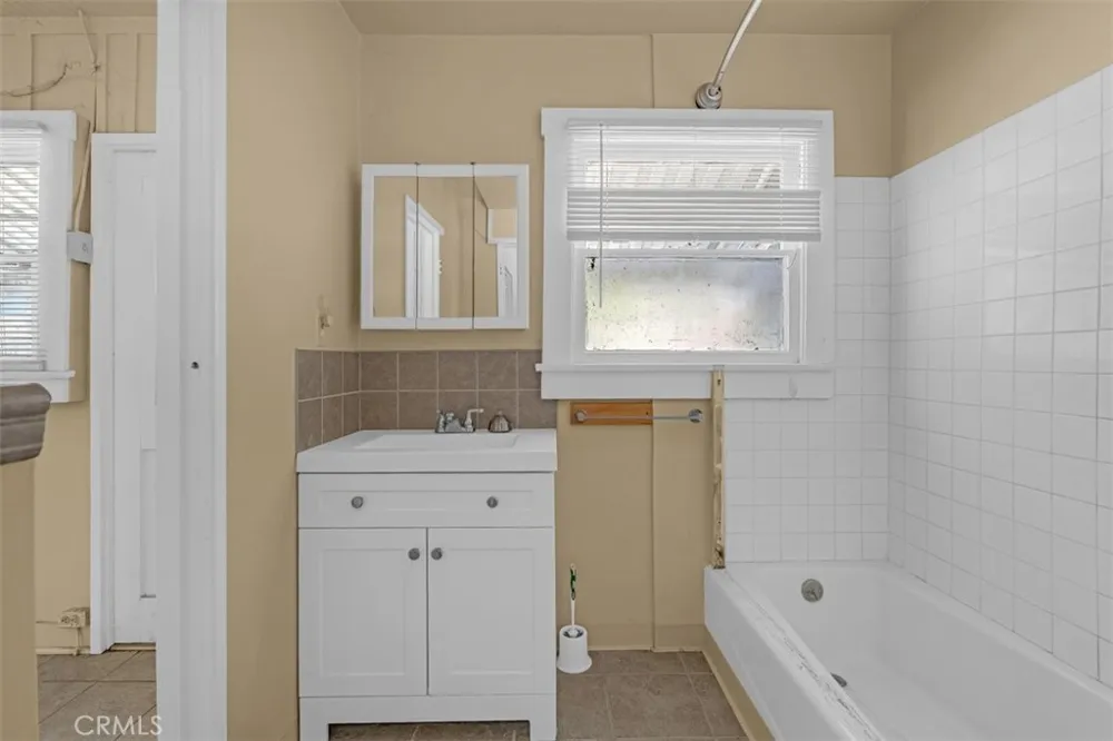 611 E Grandview Sierra Madre, CA 91024