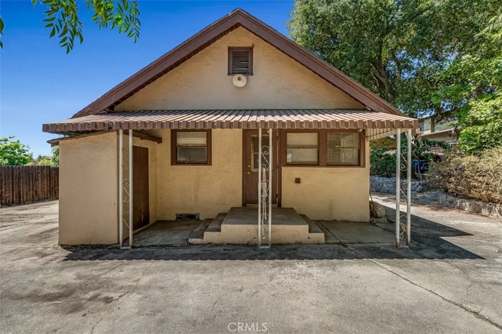 611 E Grandview Sierra Madre, CA 91024