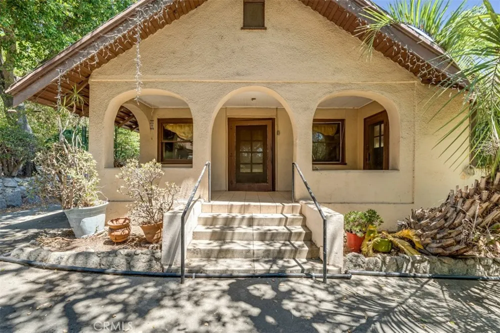 611 E Grandview Sierra Madre, CA 91024