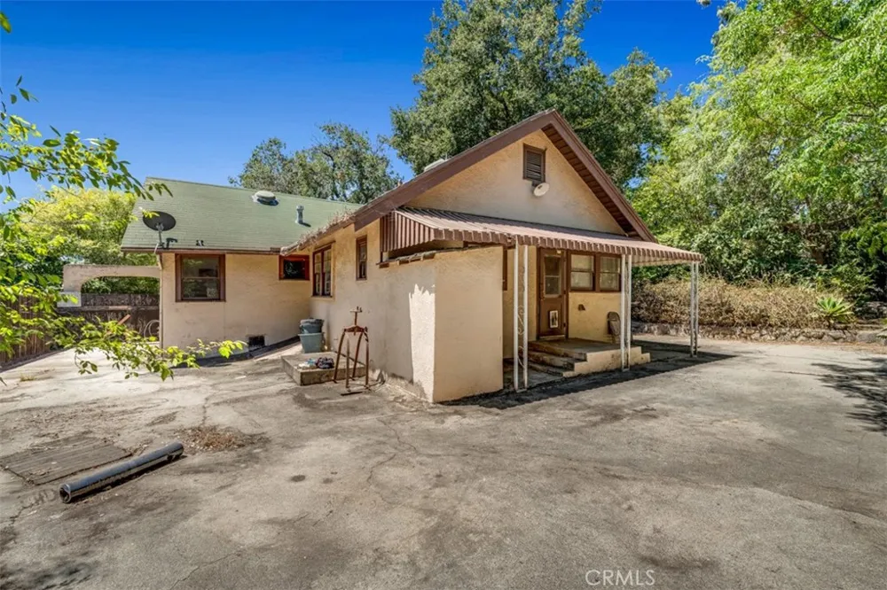 611 E Grandview Sierra Madre, CA 91024