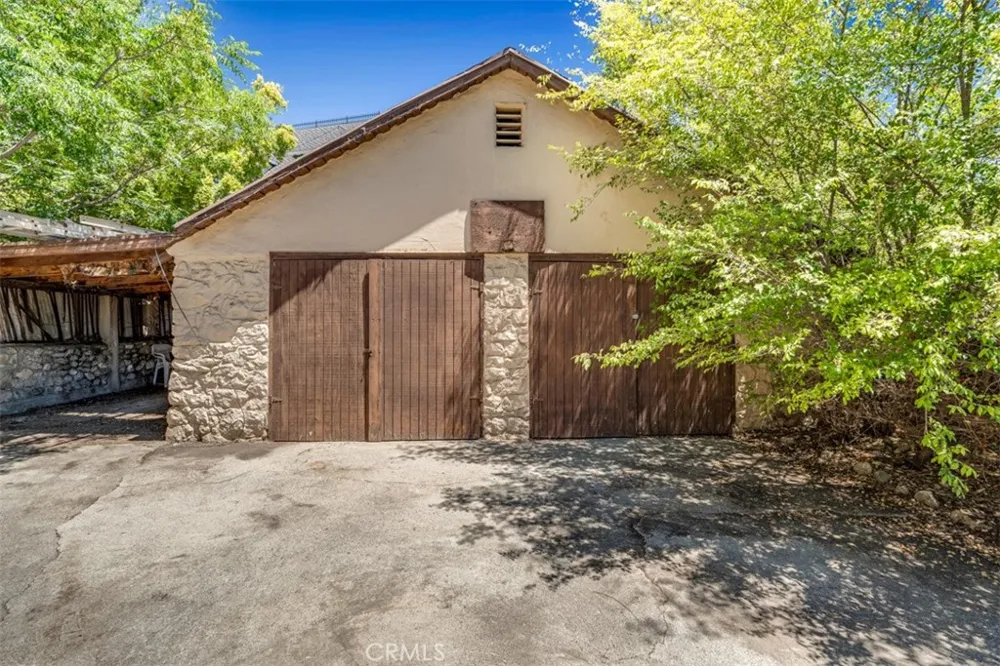 611 E Grandview Sierra Madre, CA 91024