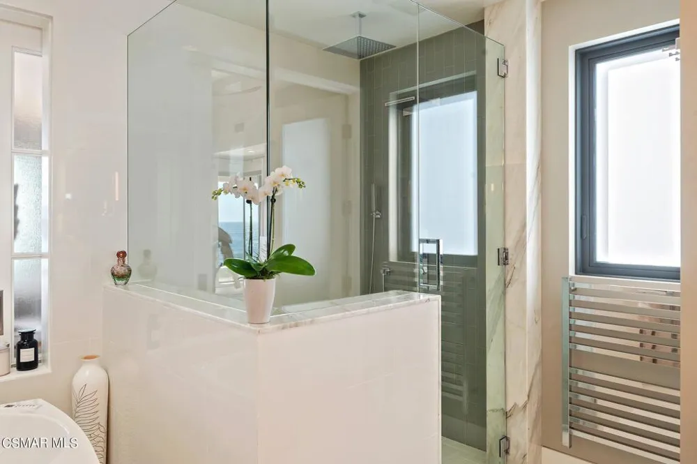 5496 Rincon Beach Park Drive Ventura, CA 93001
