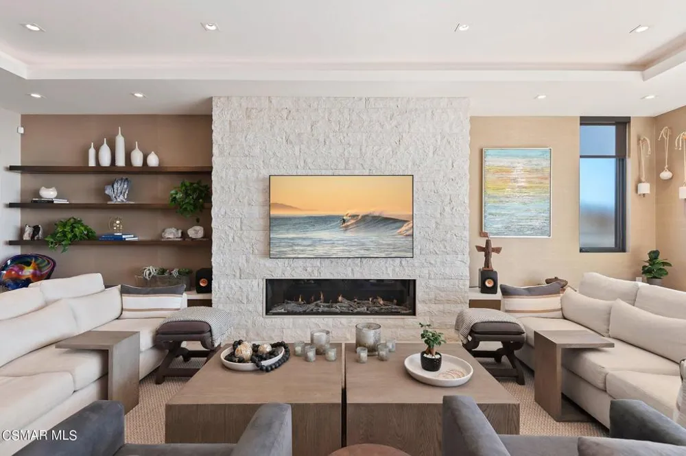 5496 Rincon Beach Park Drive Ventura, CA 93001