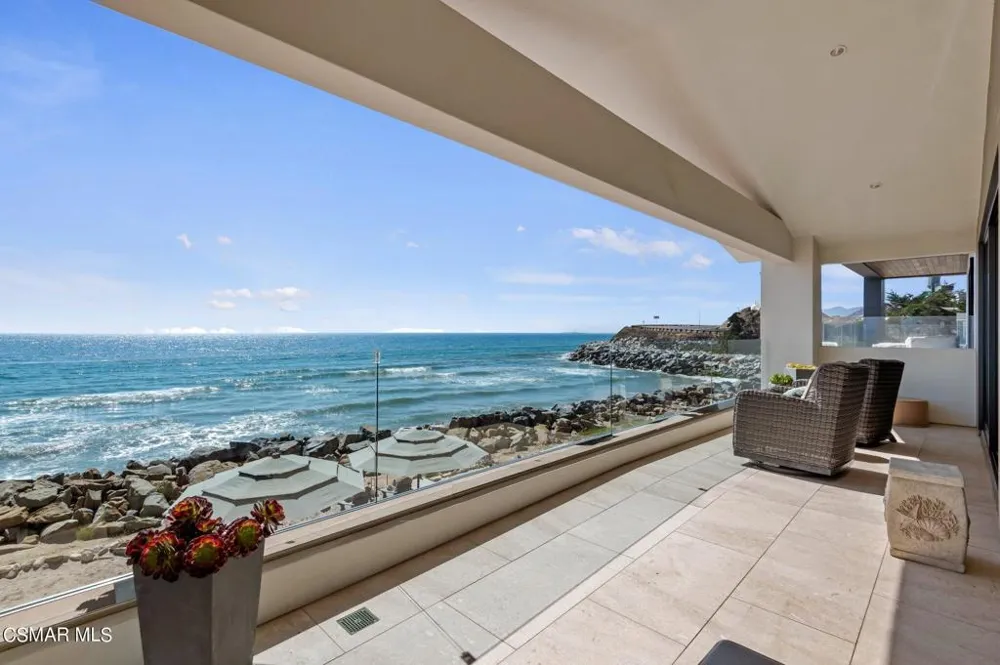 5496 Rincon Beach Park Drive Ventura, CA 93001