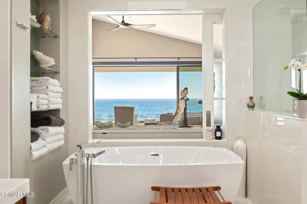 5496 Rincon Beach Park Drive Ventura, CA 93001
