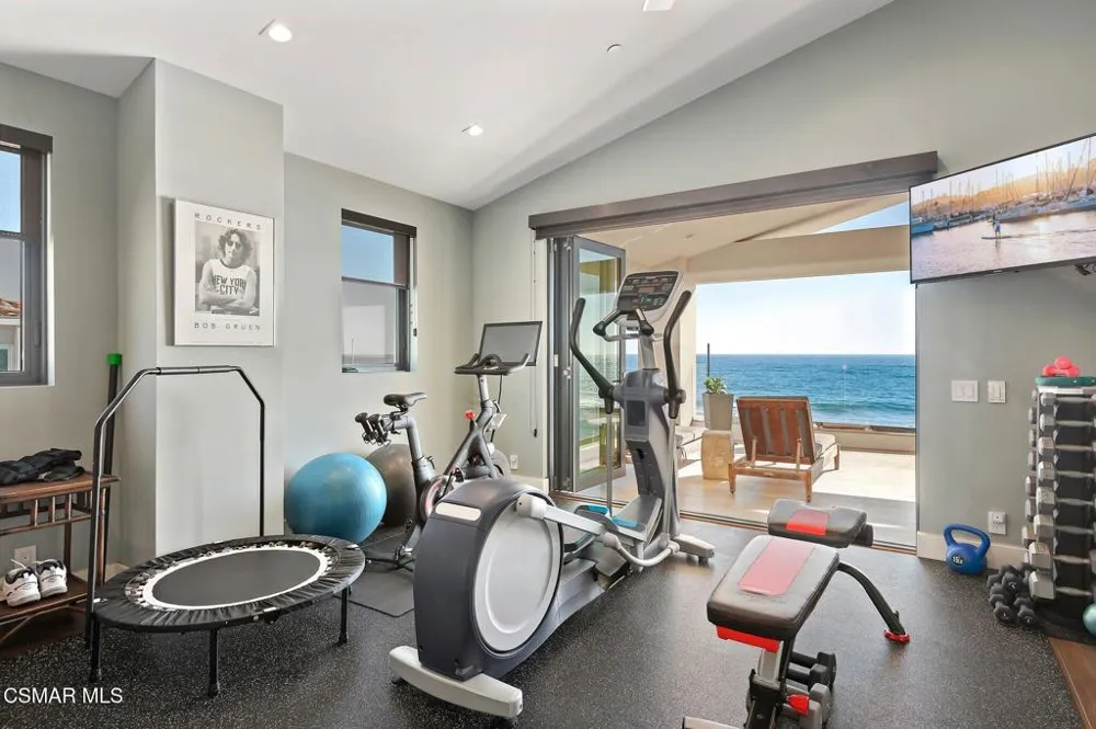 5496 Rincon Beach Park Drive Ventura, CA 93001