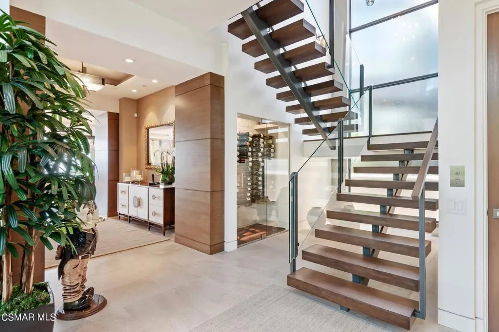 5496 Rincon Beach Park Drive Ventura, CA 93001