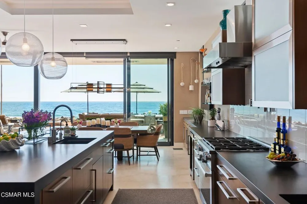 5496 Rincon Beach Park Drive Ventura, CA 93001