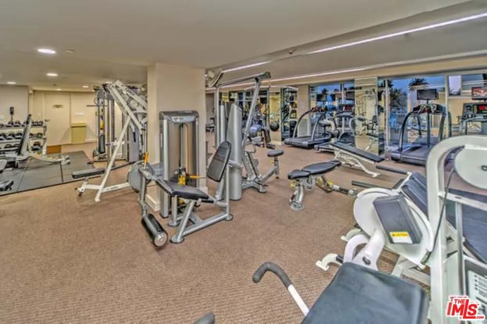 201 Ocean Avenue #405B Santa Monica, CA 90402