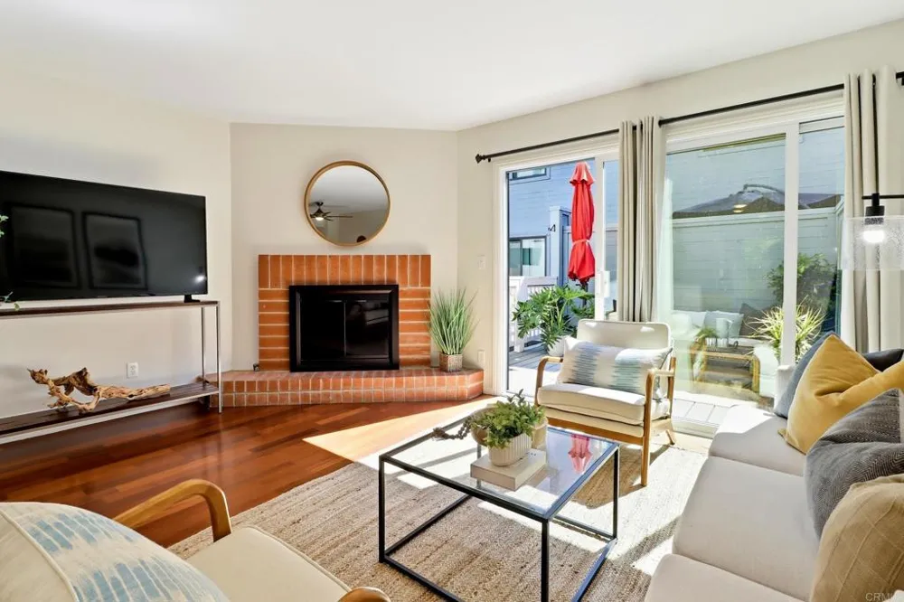 853 America Way Del Mar, CA 92014