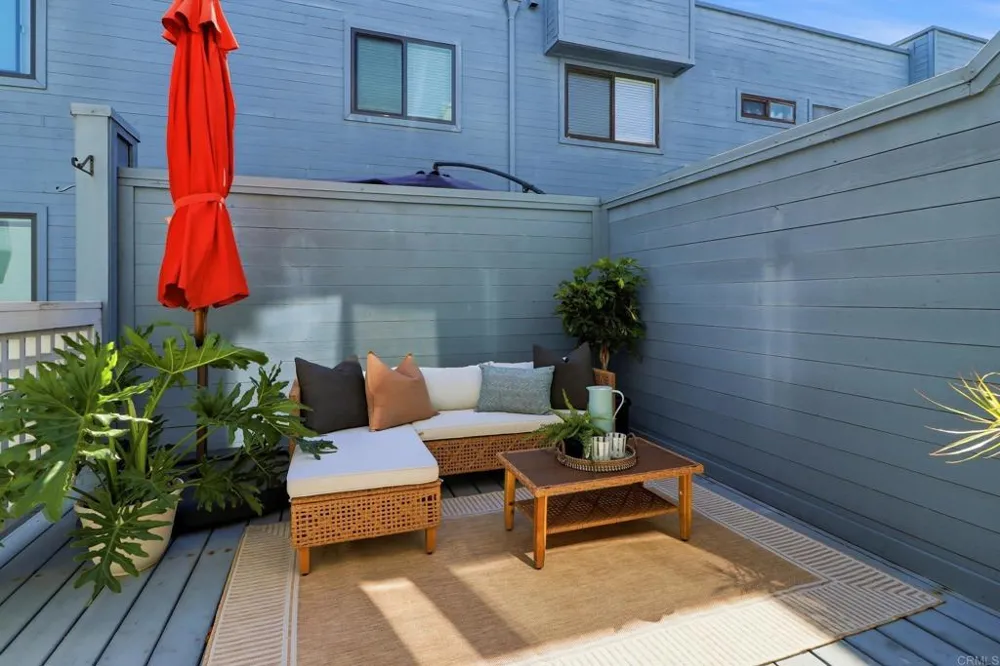 853 America Way Del Mar, CA 92014