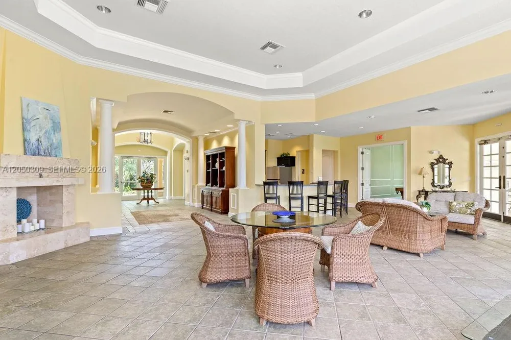 5060 Fairways Cir #F101 Vero Beach, FL 32967