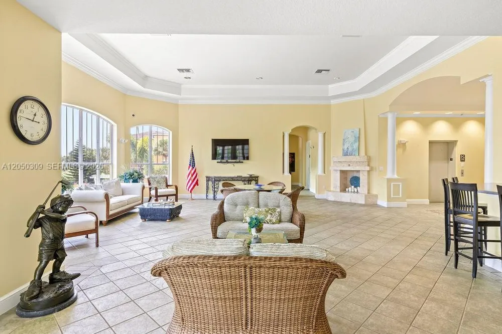 5060 Fairways Cir #F101 Vero Beach, FL 32967