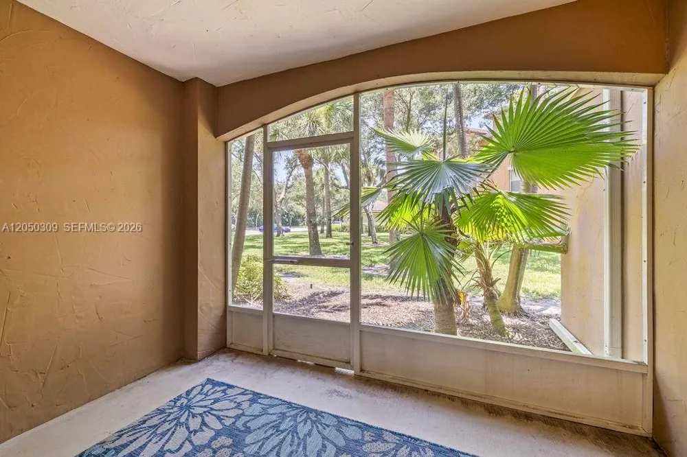 5060 Fairways Cir #F101 Vero Beach, FL 32967