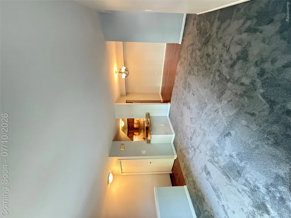 212 Pinewood Drive #22 Plymouth City, MI 48170