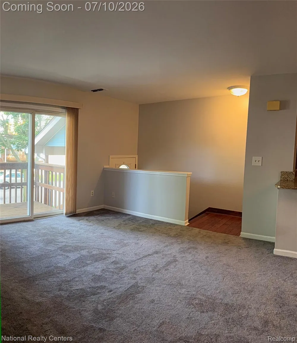 212 Pinewood Drive #22 Plymouth City, MI 48170