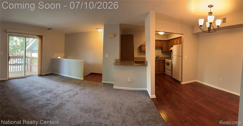 212 Pinewood Drive #22 Plymouth City, MI 48170