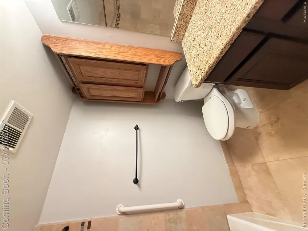 212 Pinewood Drive #22 Plymouth City, MI 48170