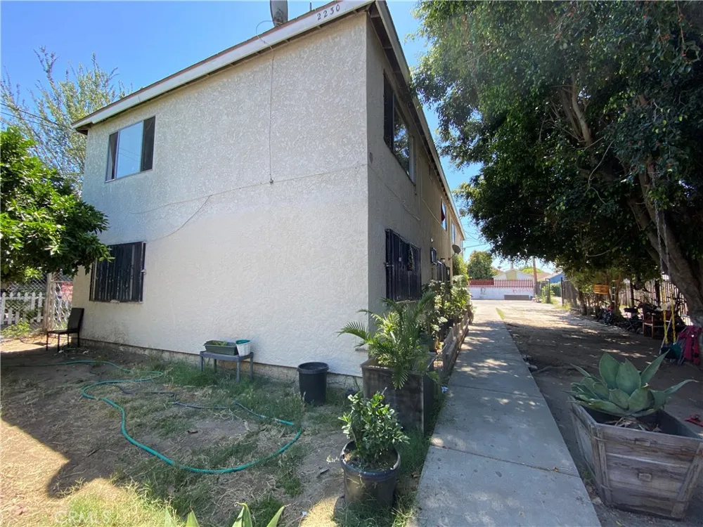 2230 Wall Street #1 Los Angeles, CA 90011