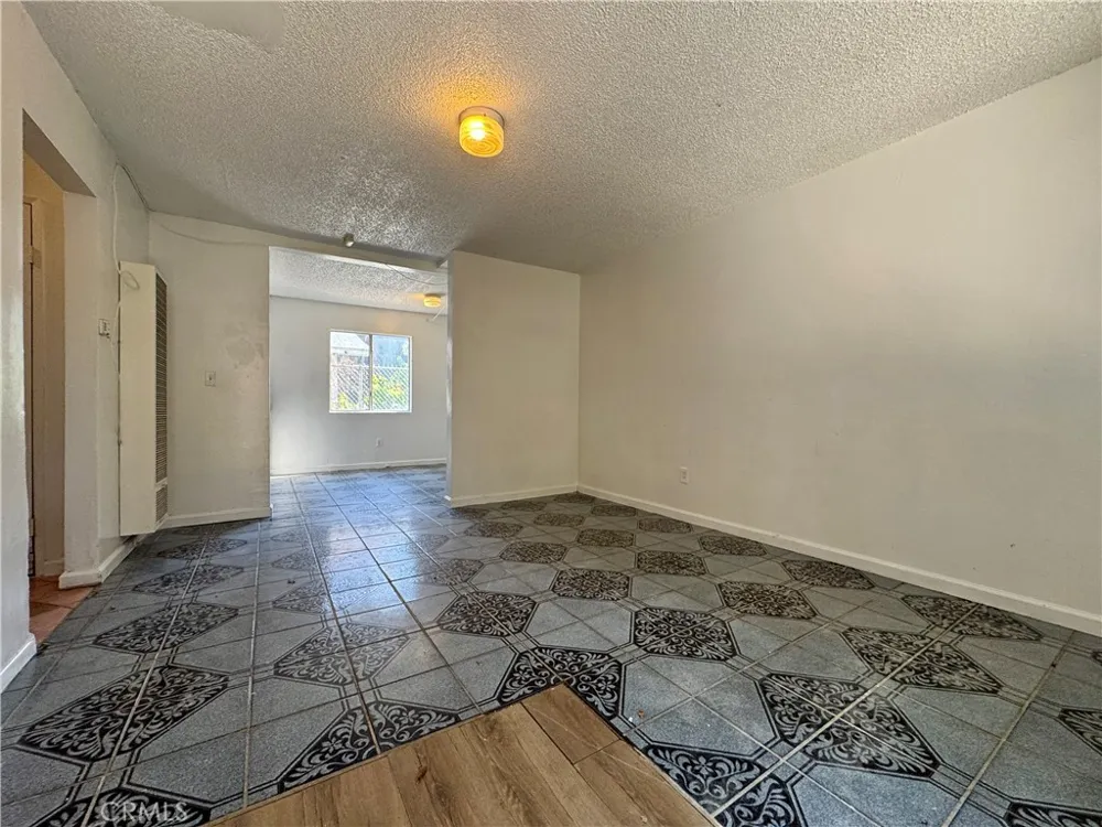 2230 Wall Street #1 Los Angeles, CA 90011