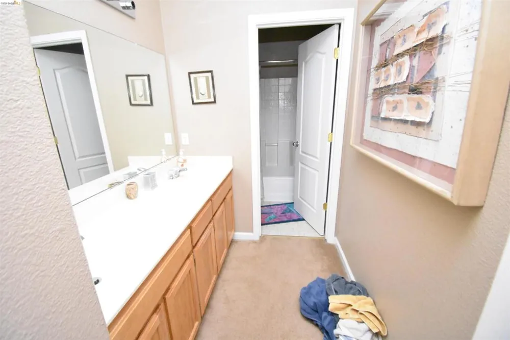 1875 Ventura Dr Pittsburg, CA 94565