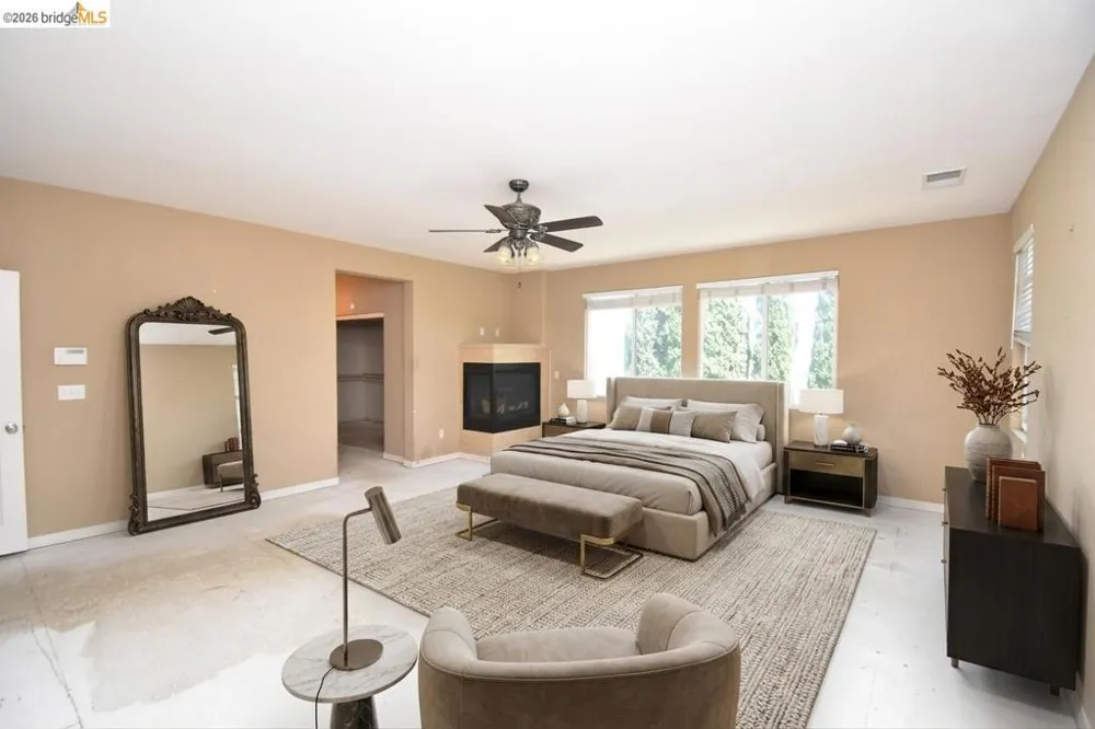 1875 Ventura Dr Pittsburg, CA 94565