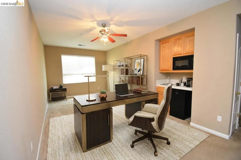 1875 Ventura Dr Pittsburg, CA 94565