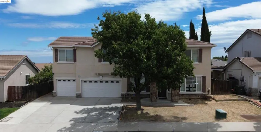 1875 Ventura Dr Pittsburg, CA 94565