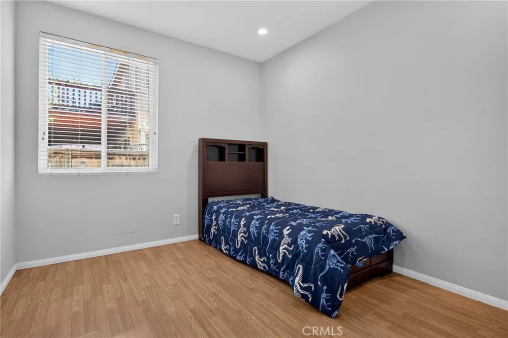 38659 37th E Palmdale, CA 93550