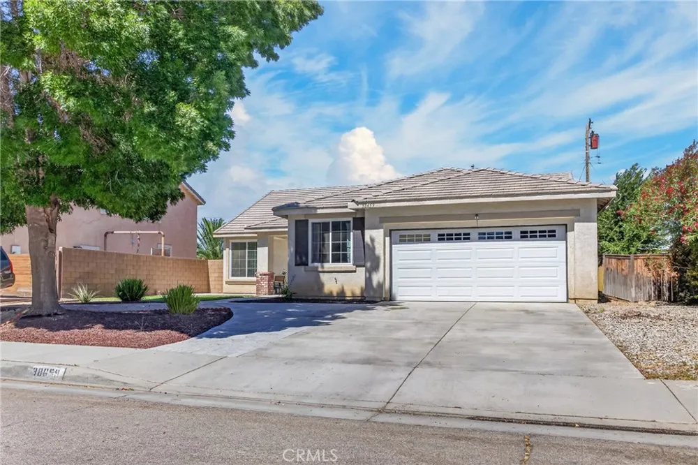 38659 37th E Palmdale, CA 93550