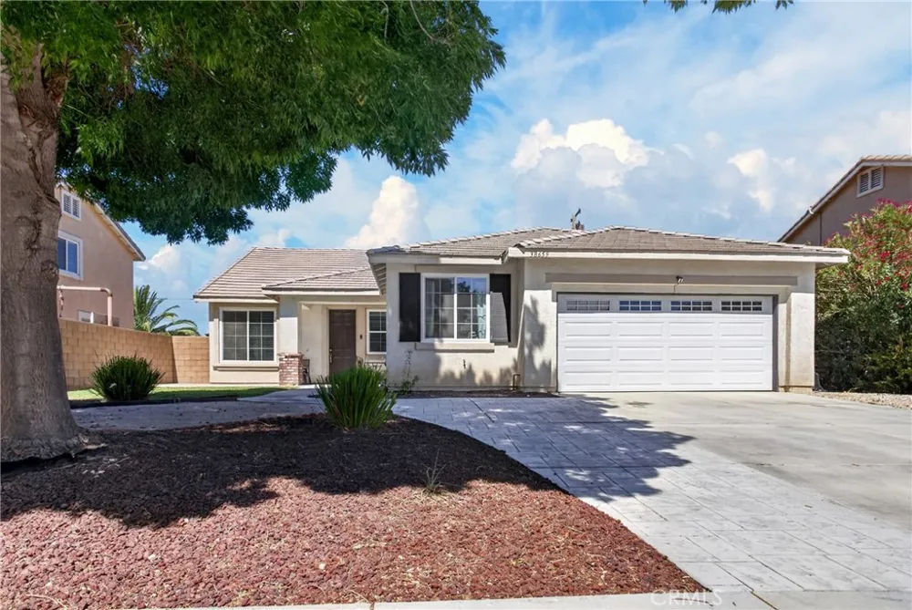 38659 37th E Palmdale, CA 93550