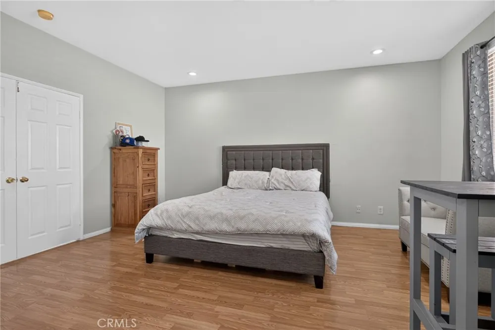 38659 37th E Palmdale, CA 93550
