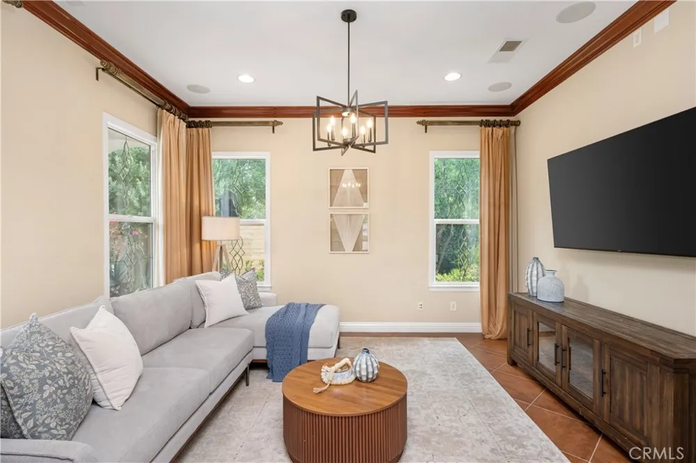 4394 Hiwassee Claremont, CA 91711