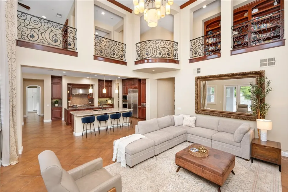 4394 Hiwassee Claremont, CA 91711
